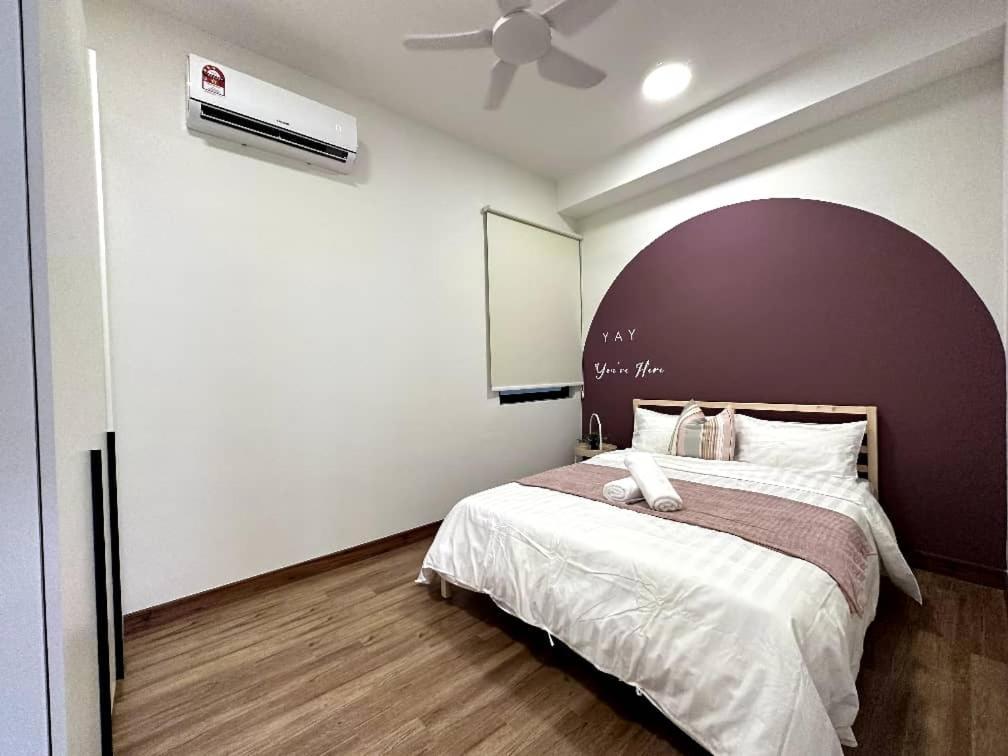 The Apple Premier Condo Three Bedroom In Melaka Eksteriør bilde